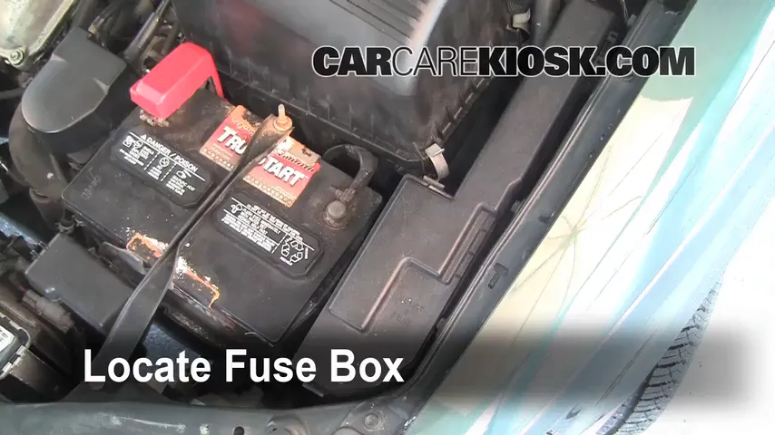 1999 Toyota Sienna LE 3.0L V6 Fuse (Engine) Check